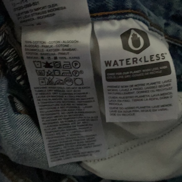 COPY - Light blue Levi wedgie jeans - Picture 6 of 6